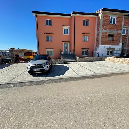 Gallery Apartment In Skrbčići Eksteriør billede