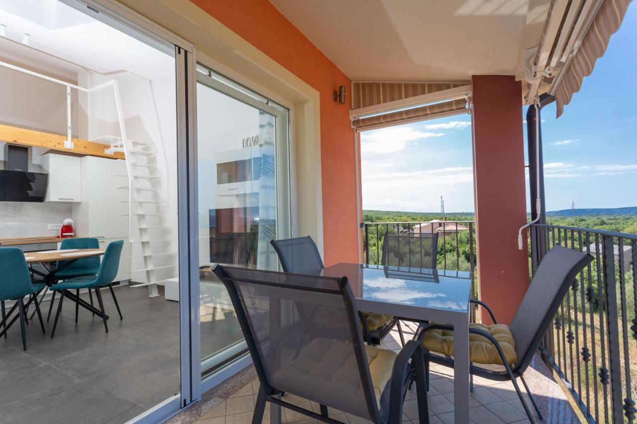 Gallery Apartment In Skrbčići Eksteriør billede